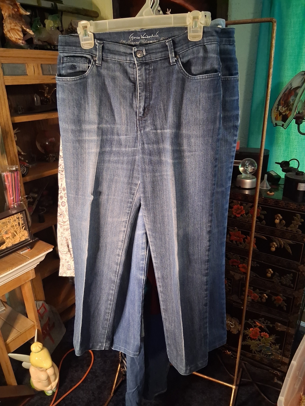Gloria Vanderbilt Straight-Leg Medium Blue Denim Jeans